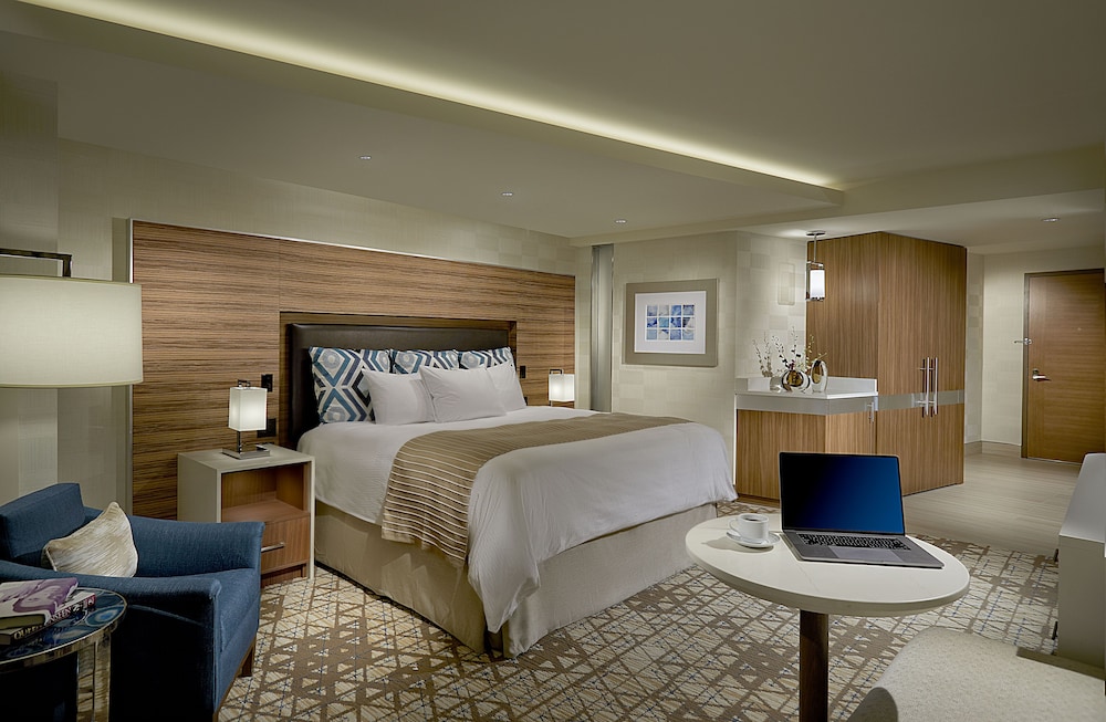 Seminole Hard Rock Hotel & Casino Tampa — Hotel rooms in Tampa, Florida