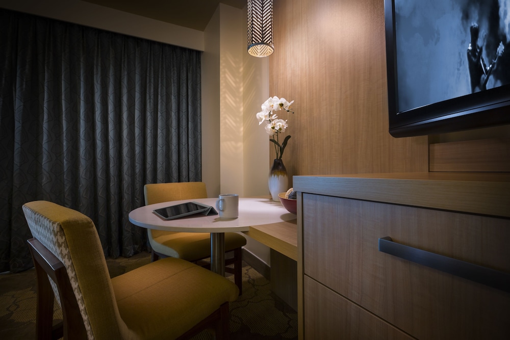Seminole Hard Rock Hotel & Casino Tampa — Hotel rooms in Tampa, Florida