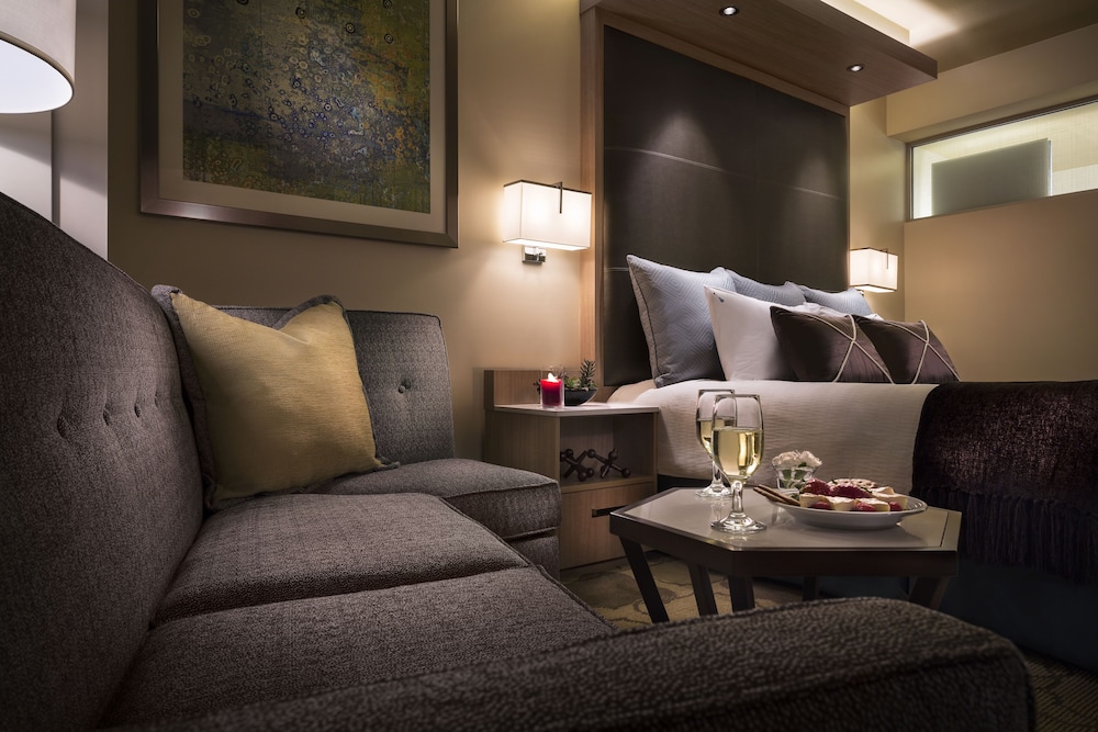Seminole Hard Rock Hotel & Casino Tampa — Hotel rooms in Tampa, Florida