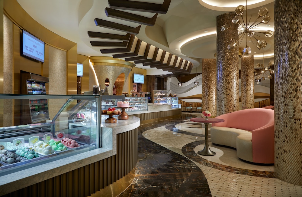 Seminole Hard Rock Hotel & Casino Tampa — Restaurant & bars in Tampa, Florida