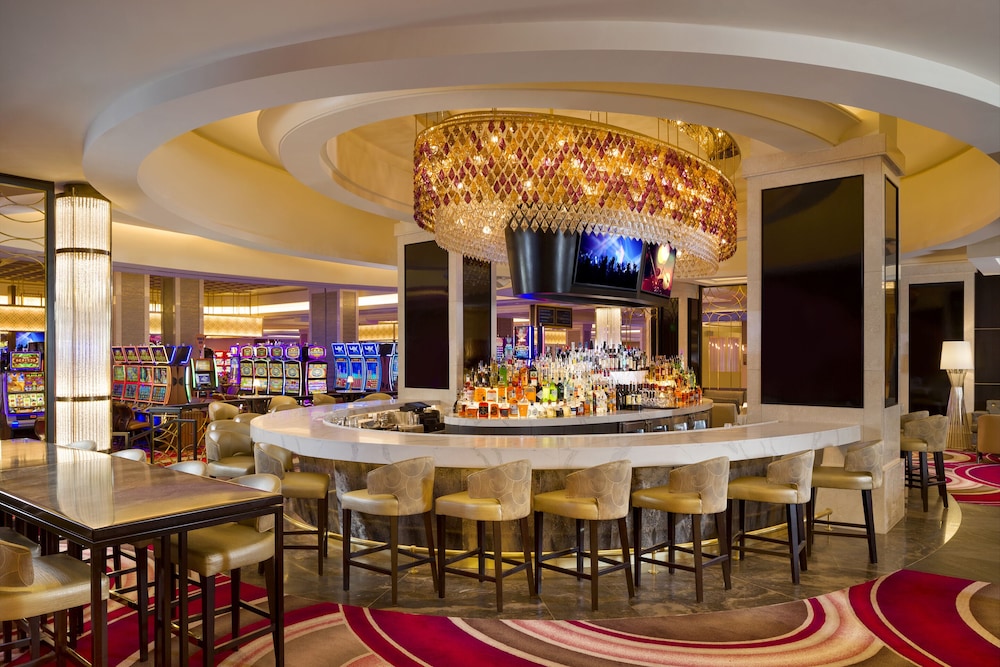 Seminole Hard Rock Hotel & Casino Tampa — Restaurant & bars in Tampa, Florida