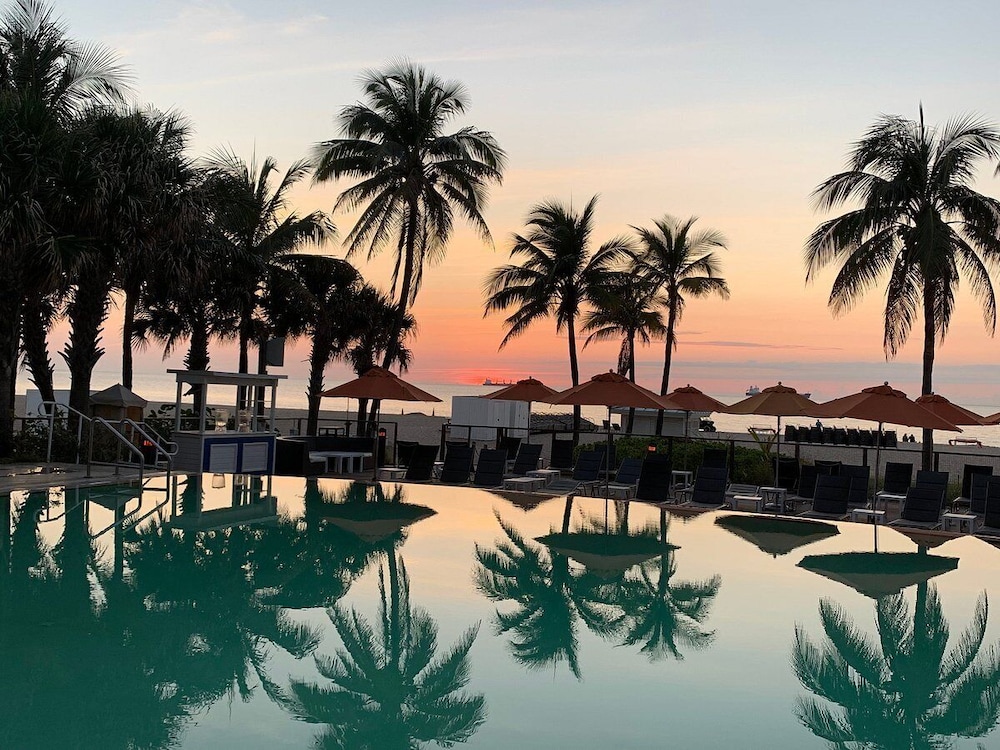 B Ocean Resort Fort Lauderdale Beach — Outdoor in Fort Lauderdale, Florida