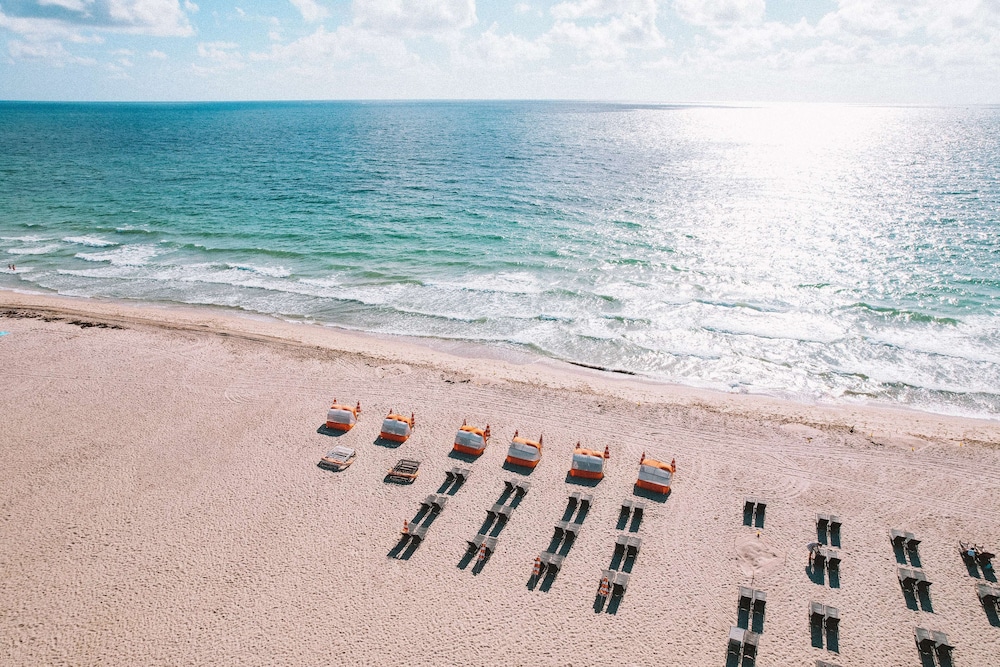 B Ocean Resort Fort Lauderdale Beach — Outdoor in Fort Lauderdale, Florida