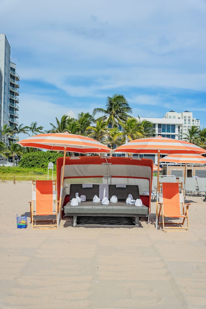 B Ocean Resort Fort Lauderdale Beach — Outdoor in Fort Lauderdale, Florida