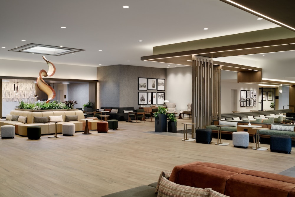 Sheraton Park Hotel at the Anaheim Resort — Hotel building in Anaheim, California