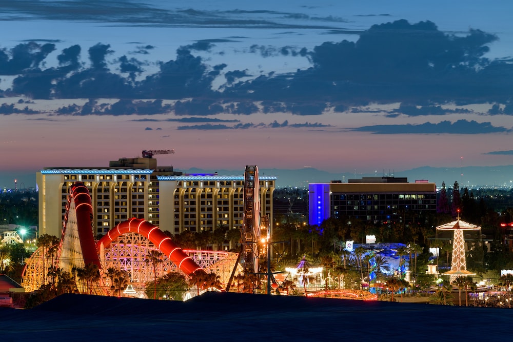 Sheraton Park Hotel at the Anaheim Resort — Attractions in the area in Anaheim, California