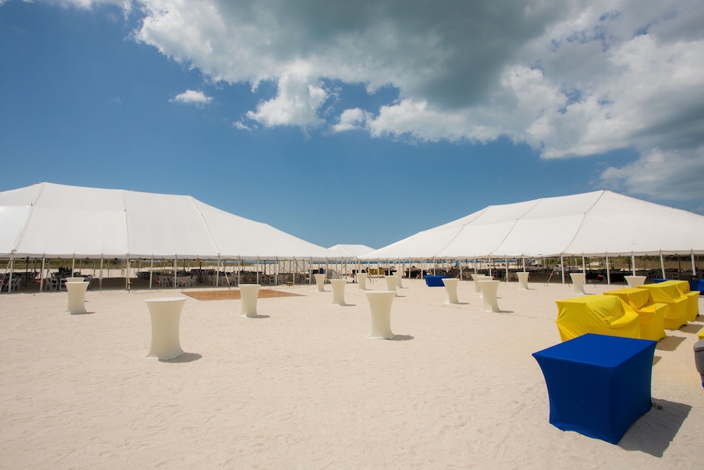 Clearwater Beach Sheraton Resort on Sand Key — Beach in Clearwater, Florida
