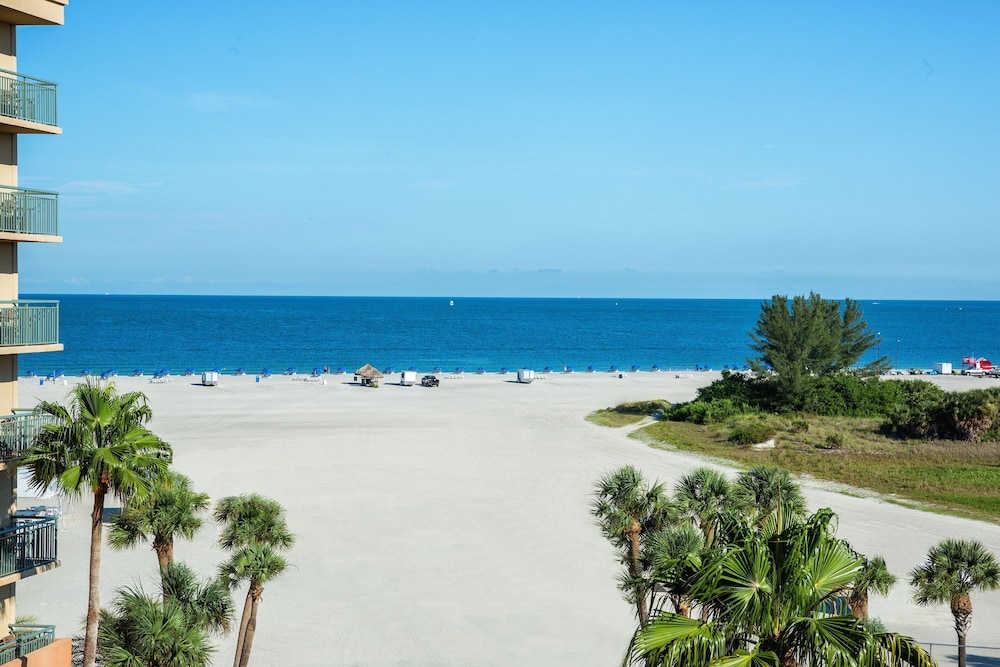 Clearwater Beach Sheraton Resort on Sand Key — Beach in Clearwater, Florida
