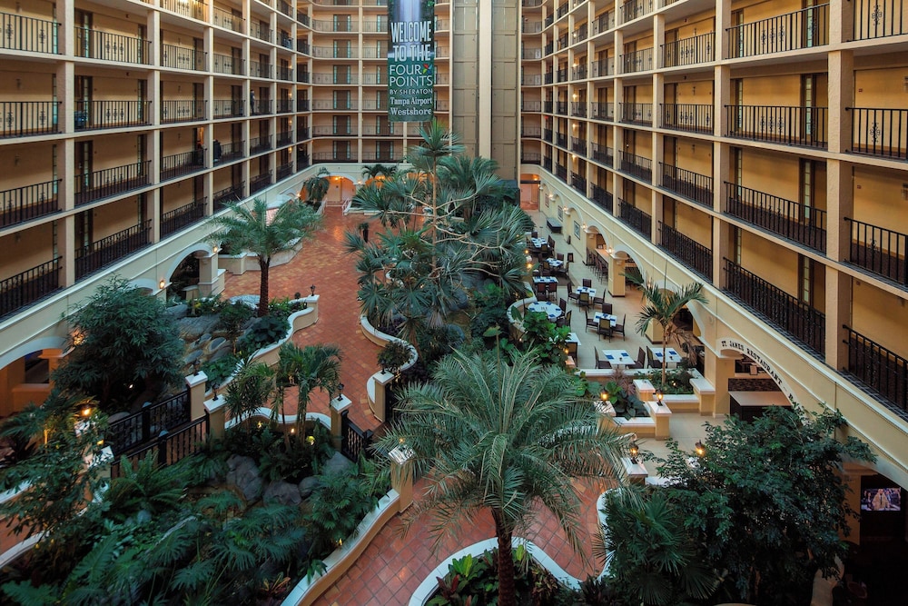 Four Points by Sheraton Suites Tampa Airport Westshore — Hotel building in Tampa, Florida