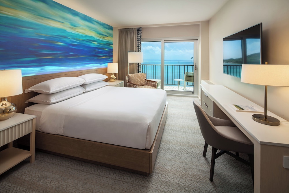 Sheraton Waikiki Beach Resort — Hotel rooms in Honolulu, Hawaii