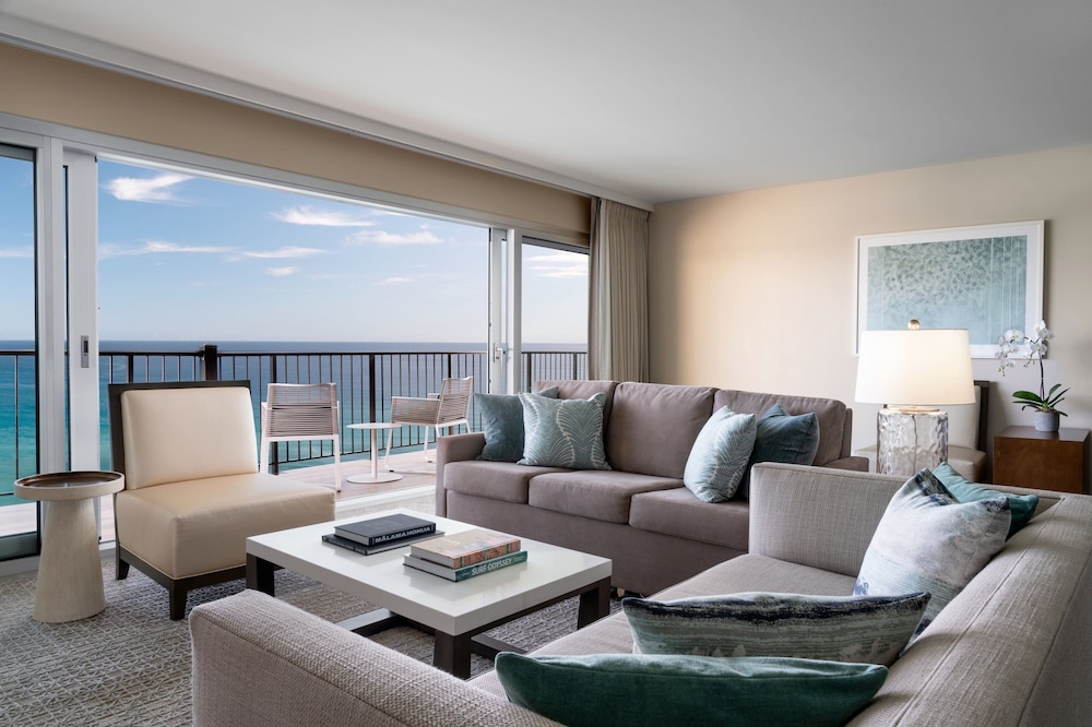 Sheraton Waikiki Beach Resort — Hotel rooms in Honolulu, Hawaii