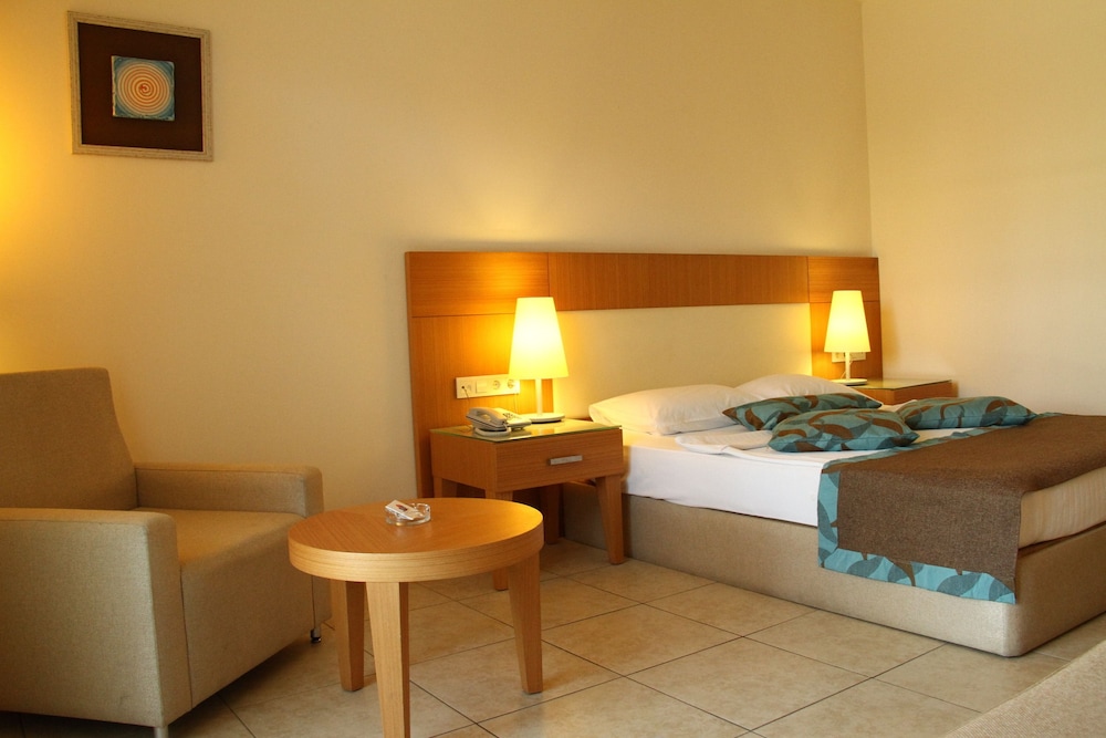 Club Kastalia Holiday Village - All Inclusive — Rooms in Alanya