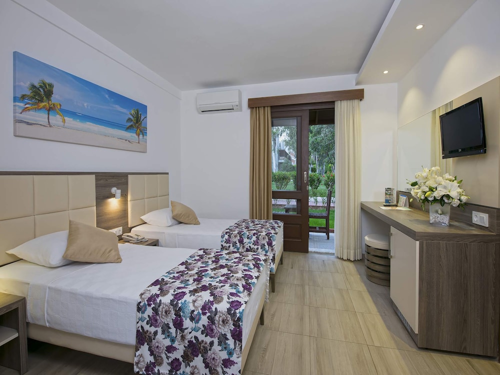 Club Kastalia Holiday Village - All Inclusive — View in Alanya