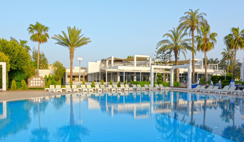 Club Kastalia Holiday Village - All Inclusive — Pool in Alanya