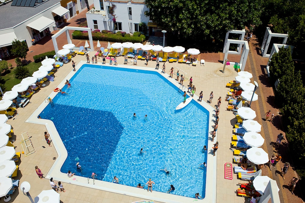 Club Kastalia Holiday Village - All Inclusive — Pool in Alanya