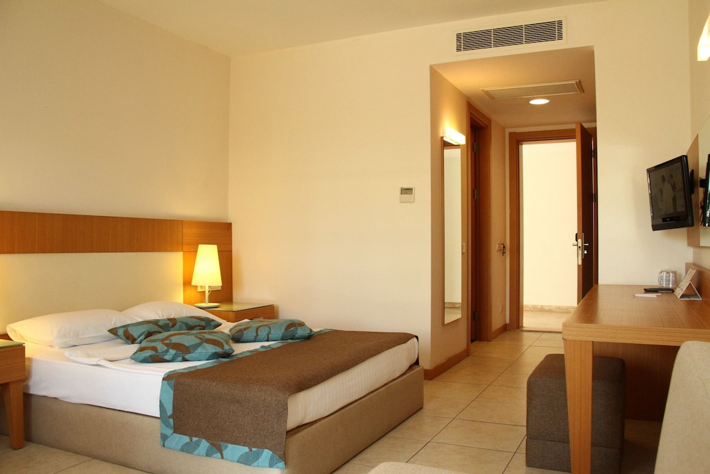 Club Kastalia Holiday Village - All Inclusive — Rooms in Alanya