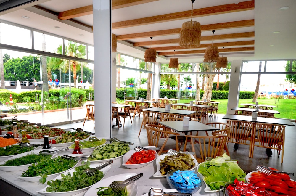 Club Kastalia Holiday Village - All Inclusive — Rooms in Alanya