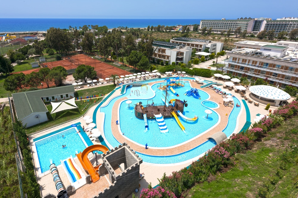 Club Kastalia Holiday Village - All Inclusive — Pool in Alanya