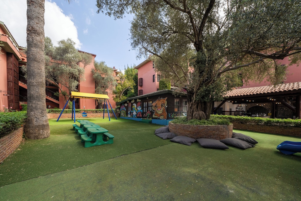 Sundia By Liberty Suncity - All inclusive — Attractions for children in Fethiye, Mugla