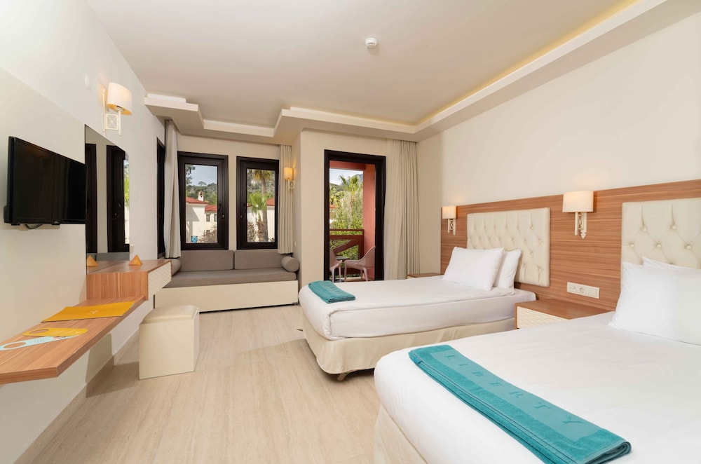 Sundia By Liberty Suncity - All inclusive — Hotel rooms in Fethiye, Mugla