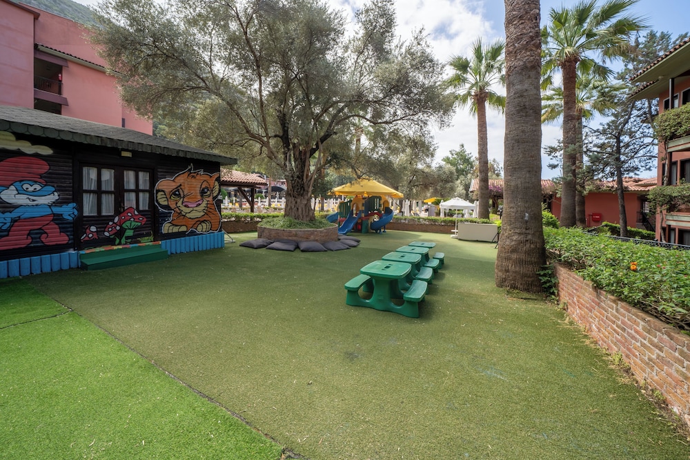 Sundia By Liberty Suncity - All inclusive — Sports & recreation in Fethiye, Mugla