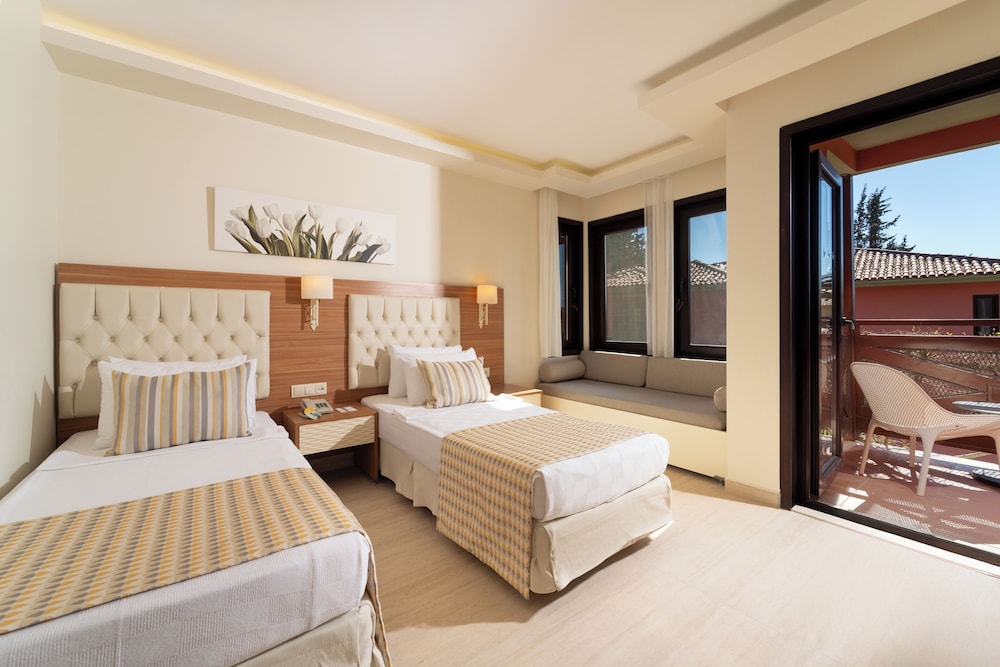 Sundia By Liberty Suncity - All inclusive — Hotel rooms in Fethiye, Mugla