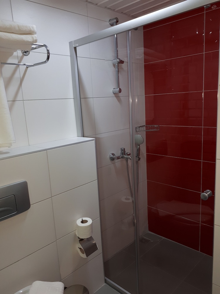 Ramira City Hotel - Adults Only — Hotel rooms in Alanya