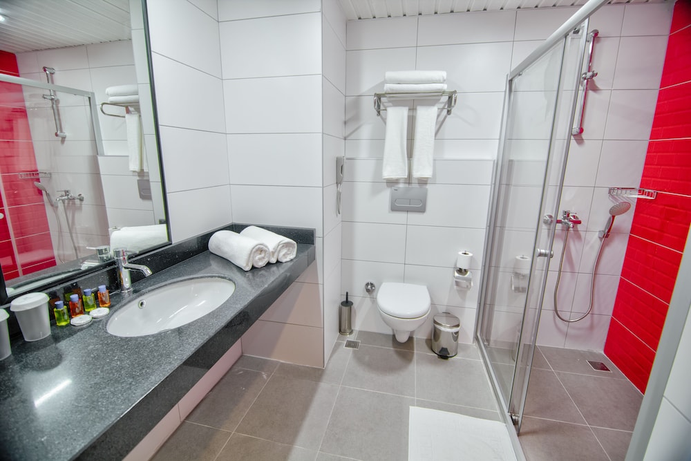 Ramira City Hotel - Adults Only — Hotel rooms in Alanya
