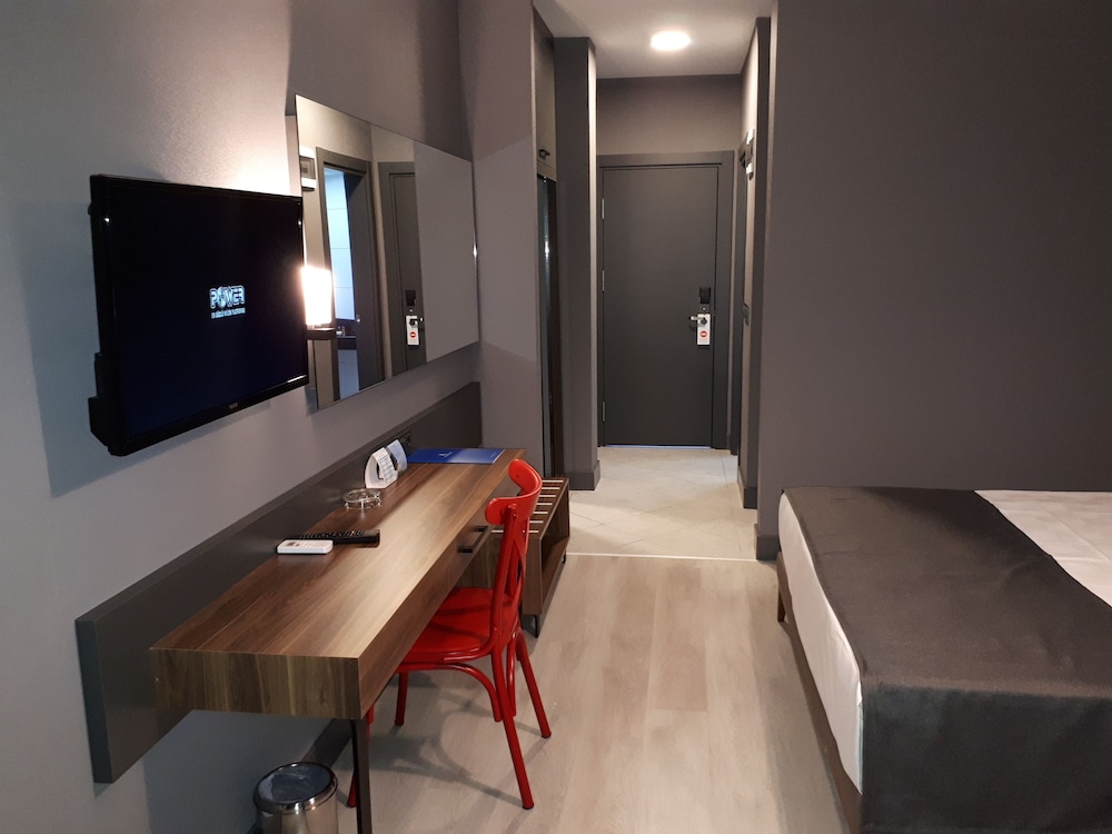 Ramira City Hotel - Adults Only — Hotel rooms in Alanya