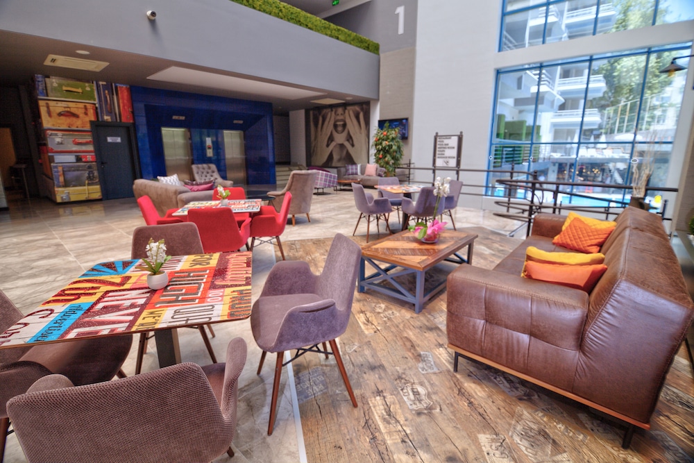 Ramira City Hotel - Adults Only — Hotel building in Alanya