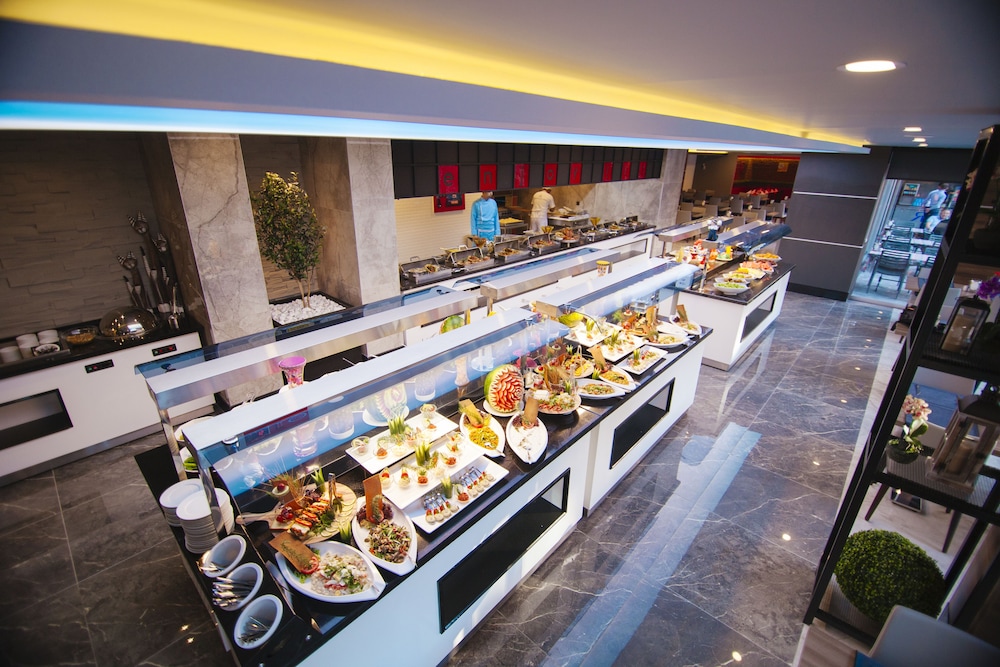 Ramira City Hotel - Adults Only — Restaurant & bars in Alanya