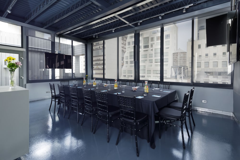 The Shoreham — Restaurant & bars in New York City, New York State