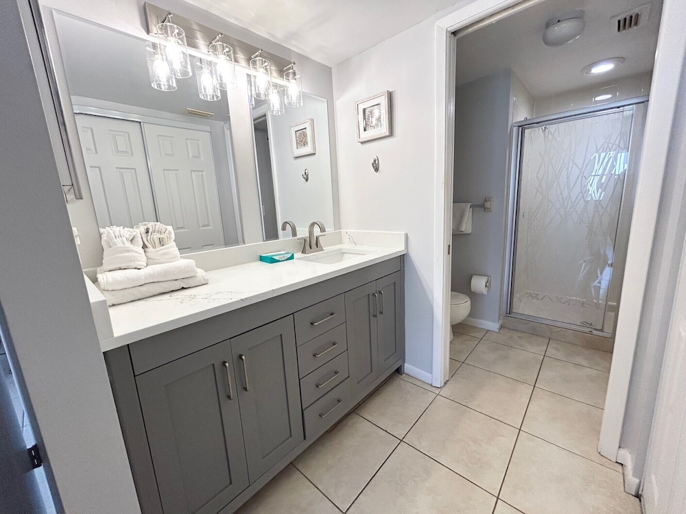 Shorewalk Vacation Villas — Hotel rooms in Bradenton, Florida