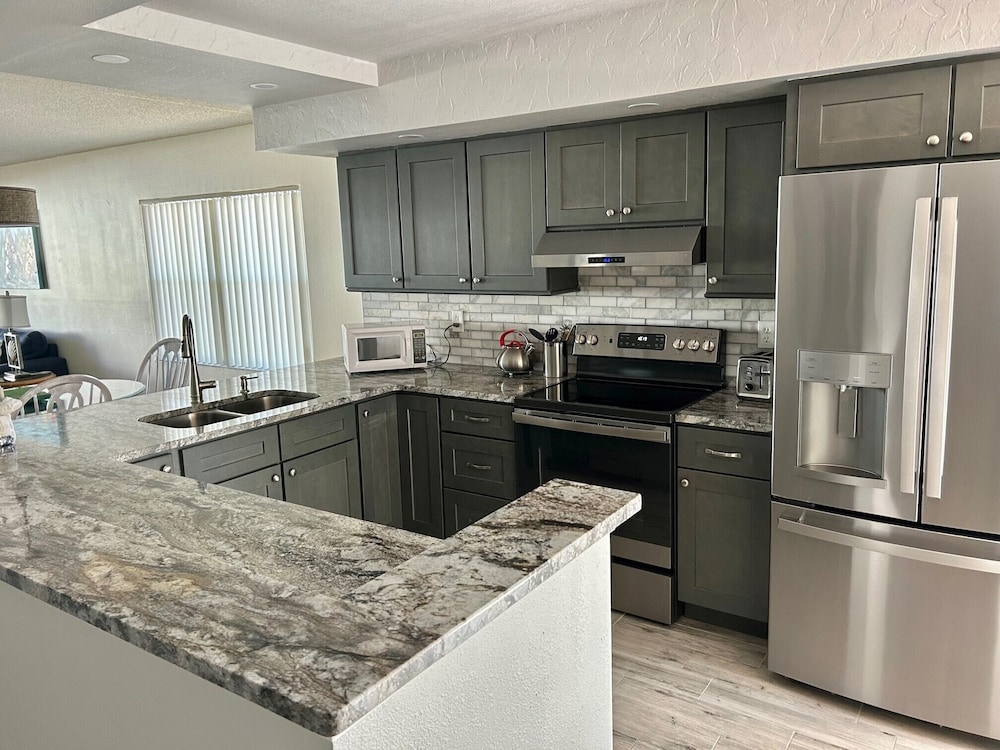 Shorewalk Vacation Villas — Hotel rooms in Bradenton, Florida