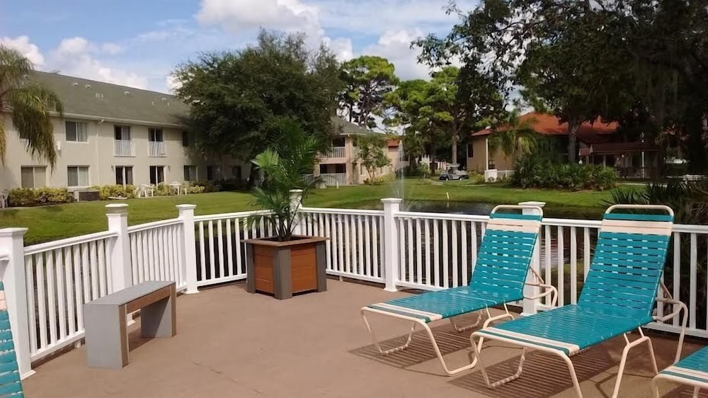 Shorewalk Vacation Villas — Hotel building in Bradenton, Florida