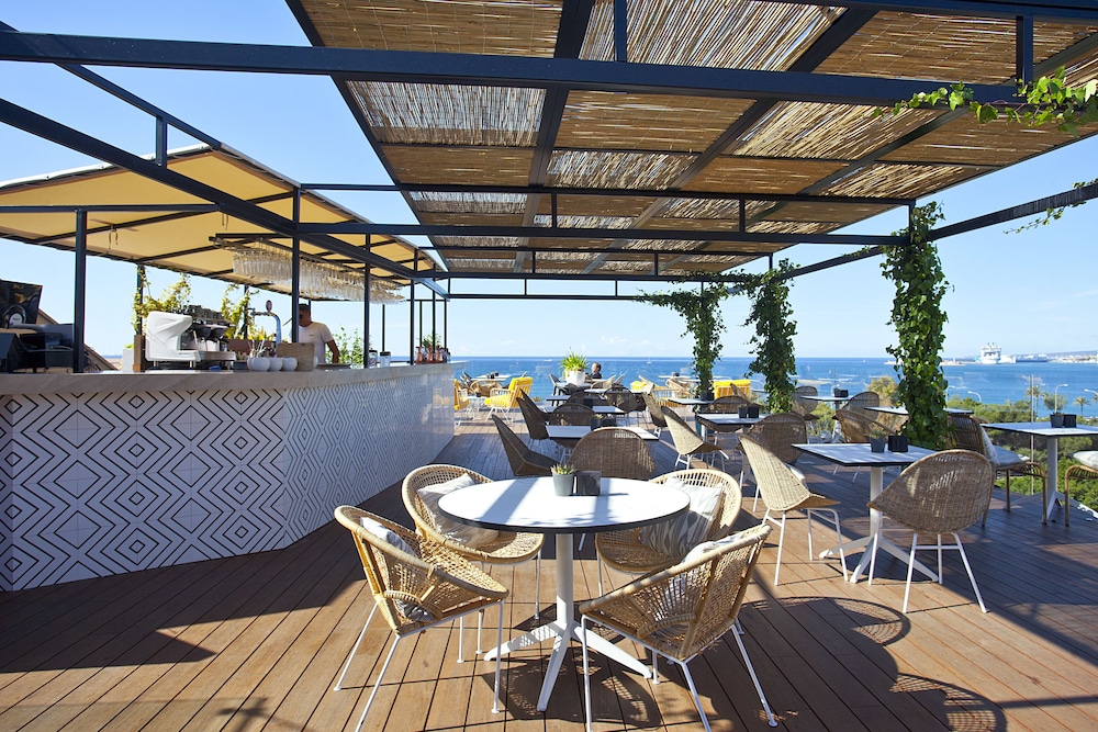 Es Princep - The Leading Hotels of the World — Restaurant & bars in Palma de Mallorca, Balearic Islands