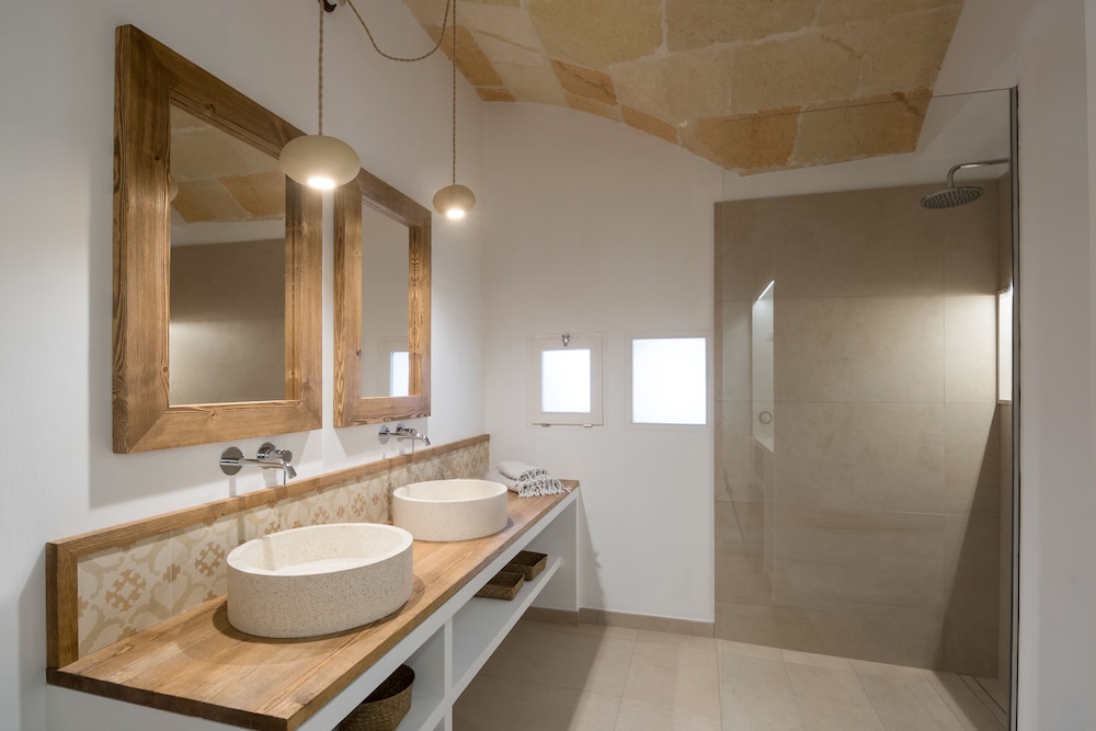 Hotel Nou Sant Antoni — Hotel rooms in Ciutadella de Menorca, Balearic Islands