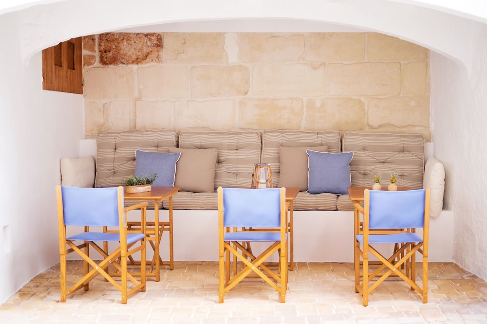 Hotel Nou Sant Antoni — Restaurant & bars in Ciutadella de Menorca, Balearic Islands