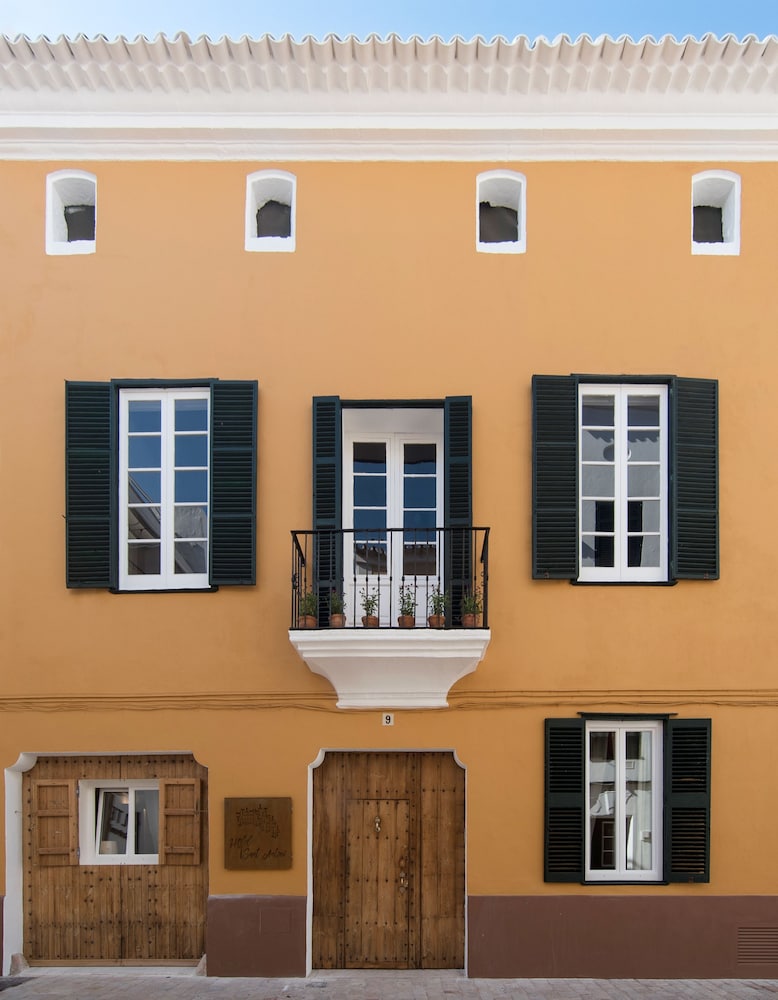 Hotel Nou Sant Antoni — Hotel building in Ciutadella de Menorca, Balearic Islands