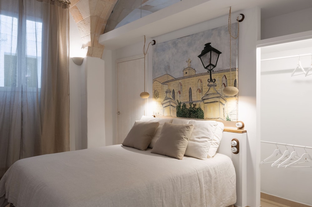 Hotel Nou Sant Antoni — Hotel rooms in Ciutadella de Menorca, Balearic Islands