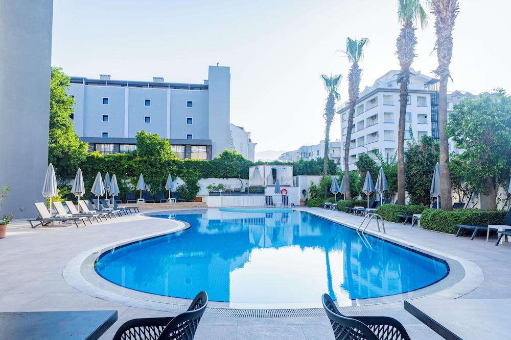Motto Premium Marmaris — Swimming pool in Marmaris, Mugla