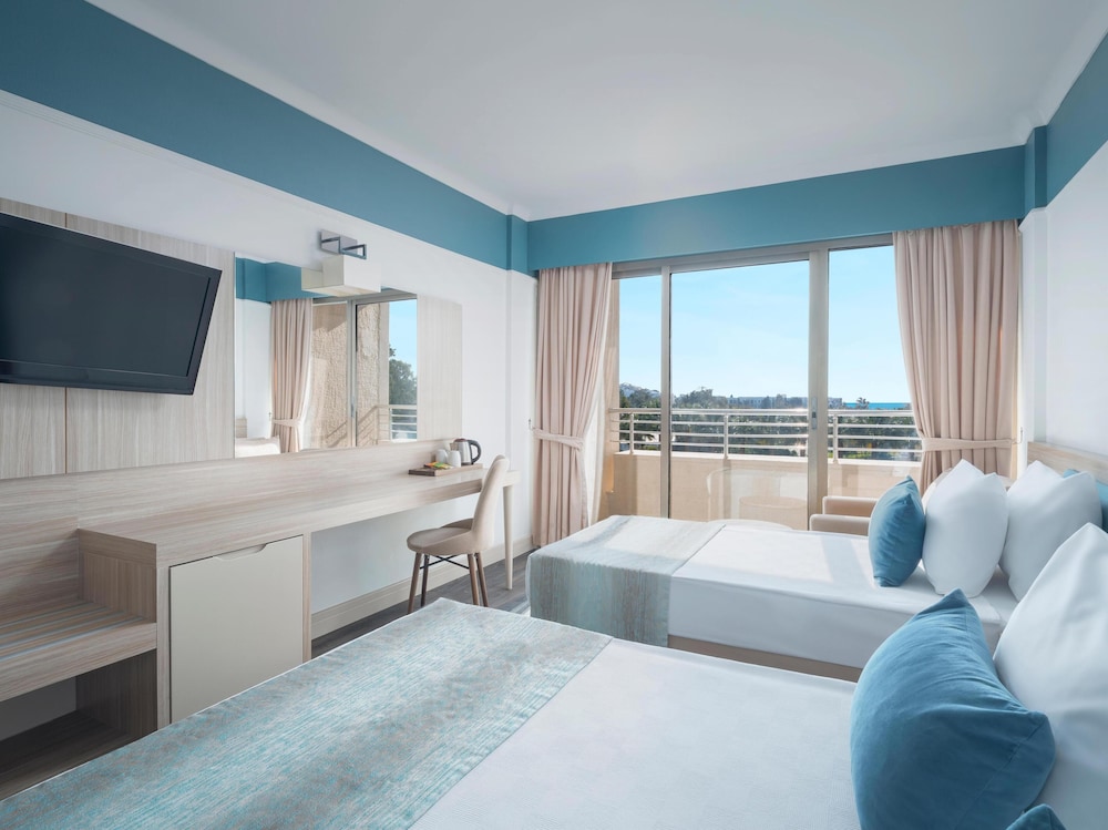 Asteria Collection Side (Ex. Labranda Excelsior) — Hotel rooms in Side