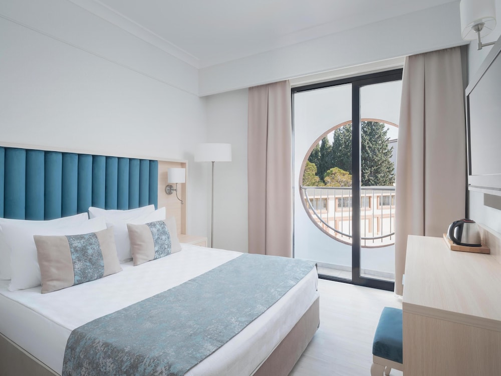 Asteria Collection Side (Ex. Labranda Excelsior) — Hotel rooms in Side