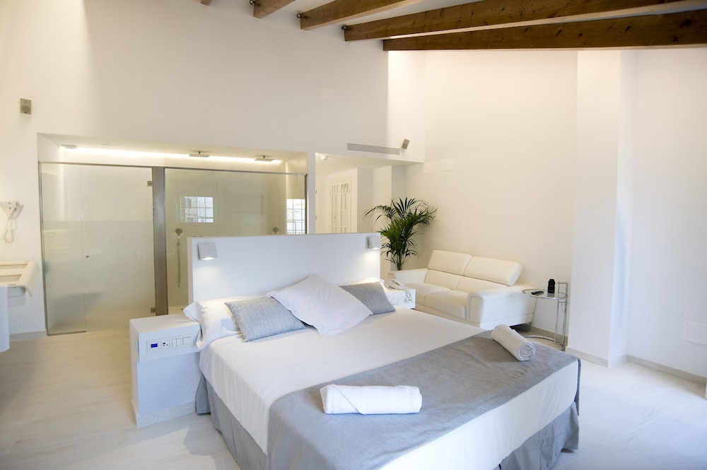 Sindic Hotel - Adults Only — Hotel rooms in Mahon, Balearic Islands