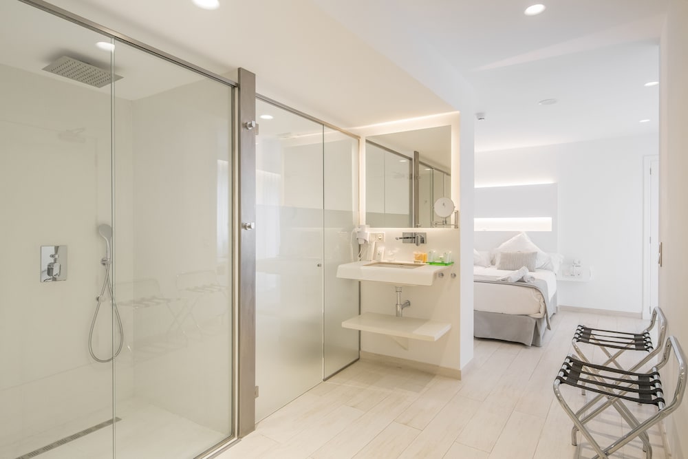 Sindic Hotel - Adults Only — Hotel rooms in Mahon, Balearic Islands
