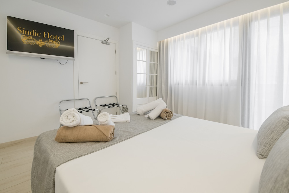 Sindic Hotel - Adults Only — Hotel rooms in Mahon, Balearic Islands