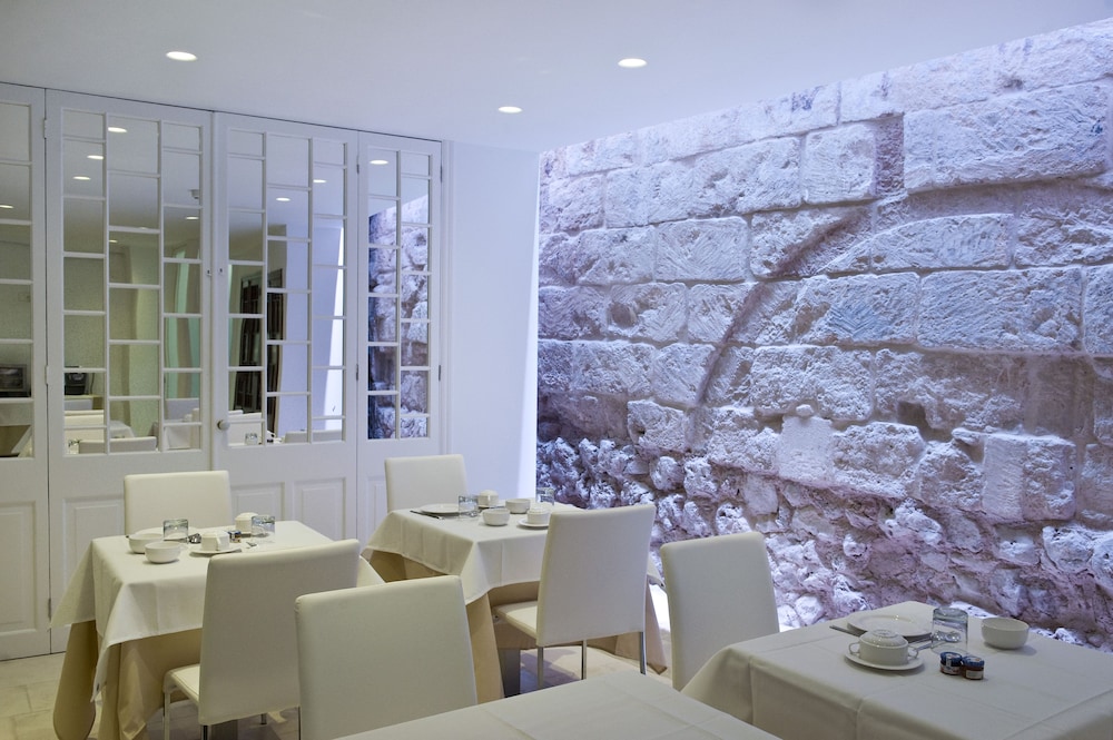 Sindic Hotel - Adults Only — Restaurant & bars in Mahon, Balearic Islands