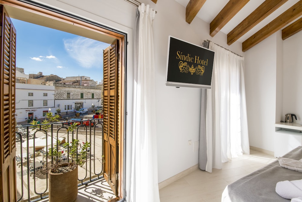 Sindic Hotel - Adults Only — Hotel rooms in Mahon, Balearic Islands