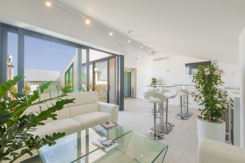 Sindic Hotel - Adults Only — Restaurant & bars in Mahon, Balearic Islands
