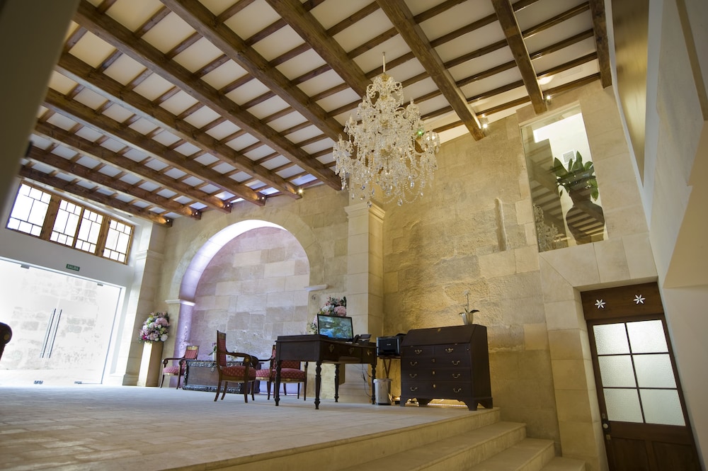 Sindic Hotel - Adults Only — Hotel building in Mahon, Balearic Islands